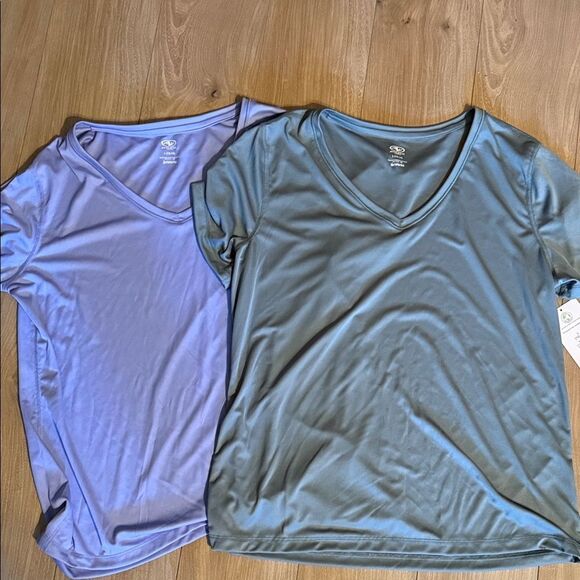 Athletic Works Women's Tops in blue and Green - Picture 1 of 2